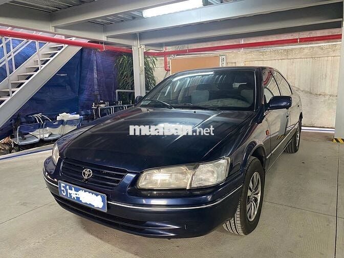 TOYOTA CAMRY NĂM 1999 4 CHỖ