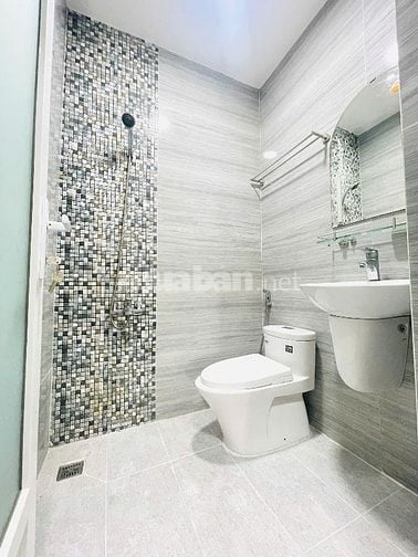 BÁN NHÀ HẺM 345 TRẦN HƯNG ĐẠO ĐỐI DIỆN CÔNG AN THÀNH PHỐ 