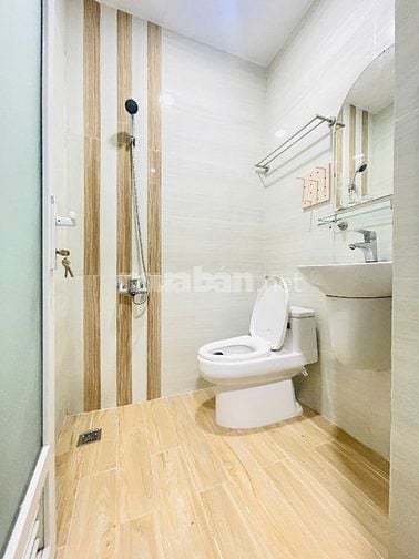 BÁN NHÀ HẺM 345 TRẦN HƯNG ĐẠO ĐỐI DIỆN CÔNG AN THÀNH PHỐ 