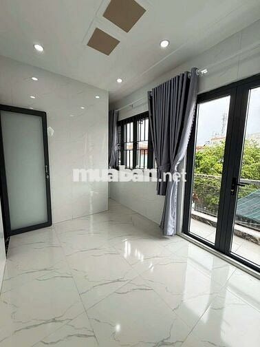 Cho thuê nhà 3 lầu đường xe tải 22tr/ tháng