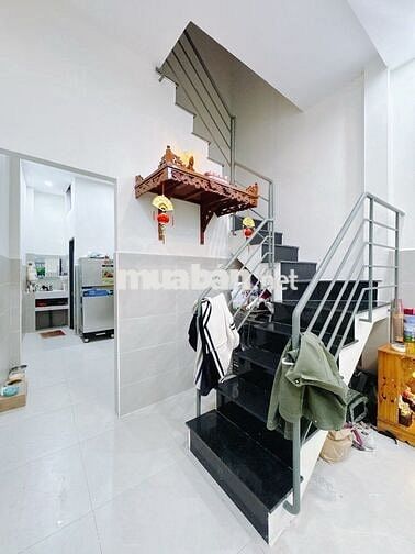 NHÀ ĐẸP Q4 - 2 TẦNG- 35m2 - KO QH- CHỈ 3 TỶ NHỈNH