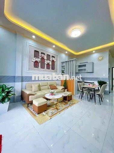 cần bán nhà mặt tiền hẻm thông  ,diện tích 4x15 ,đường đinh đức thiện