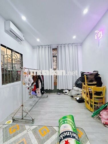 NHÀ ĐẸP Q4 - 2 TẦNG- 35m2 - KO QH- CHỈ 3 TỶ NHỈNH