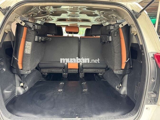 Toyota Innova 2019 E 2.0 MT, số sàn, màu trắng