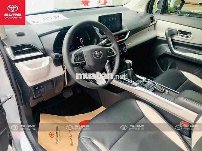 Toyota Veloz Cross Top 2024 - xe siêu lướt