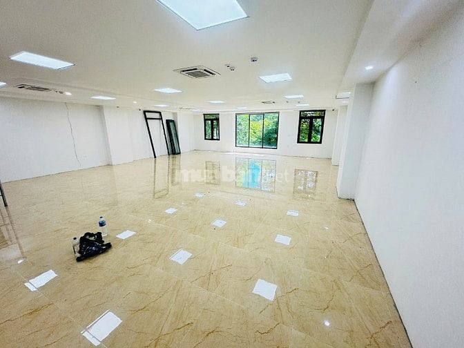 CHO THUÊ VĂN PHÒNG 140M2 - 36TR/TH ĐẸP NHẤT PHỐ DUY TÂN, CẦU GIẤY