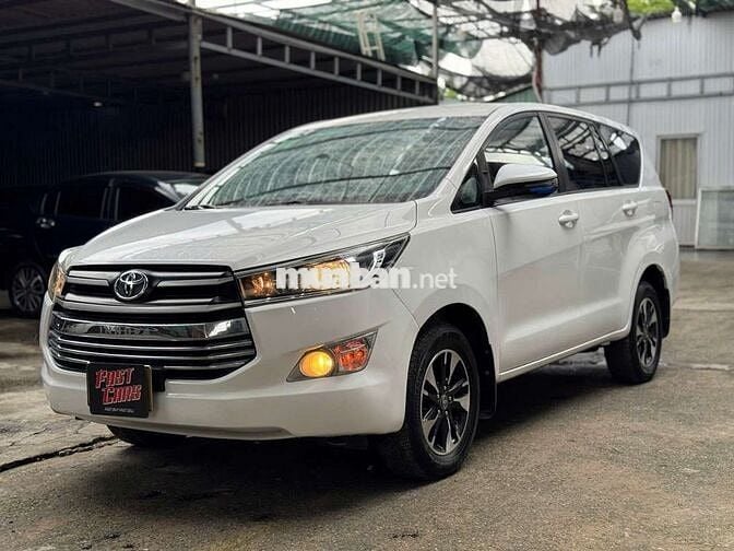 Toyota Innova 2019 E 2.0 MT, số sàn, màu trắng