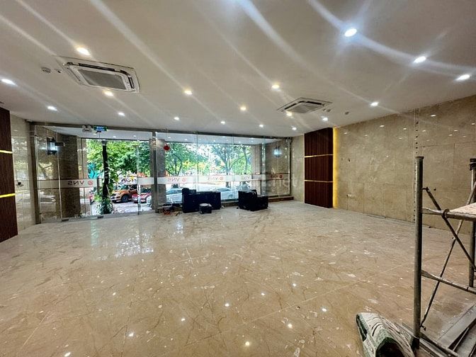 CHO THUÊ VĂN PHÒNG 140M2 - 36TR/TH ĐẸP NHẤT PHỐ DUY TÂN, CẦU GIẤY