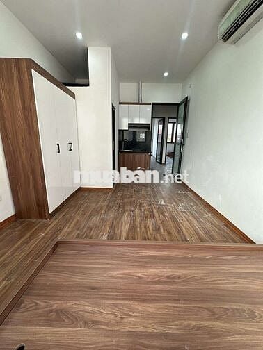 Khai trương CCMN 25m2 Full đồ, tủ lạnh, cửa sổ thoáng tại Văn Quán