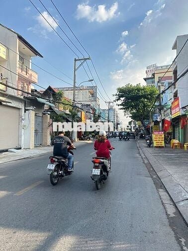 💗MẶT TIỀN LÊ ĐỨC THỌ P17💗4X30M 2 TẦNG💗SÀN SUÔT - CẦU THANG CUỐI NHÀ