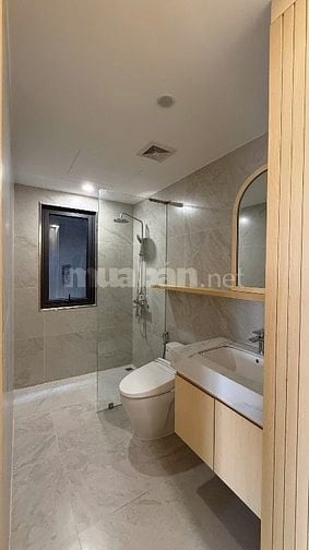 Cho thuê Căn hộ Cao cấp - Phố Linh lang - Đào tấn - Ba đình 