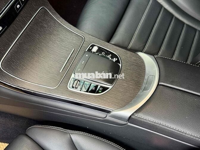 Mercedes Benz GLC Class 2021 V1 siêu cọp