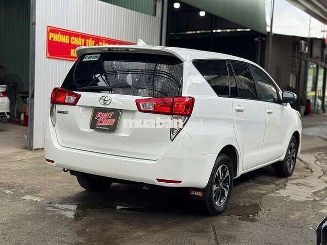 Toyota Innova 2019 E 2.0 MT, số sàn, màu trắng