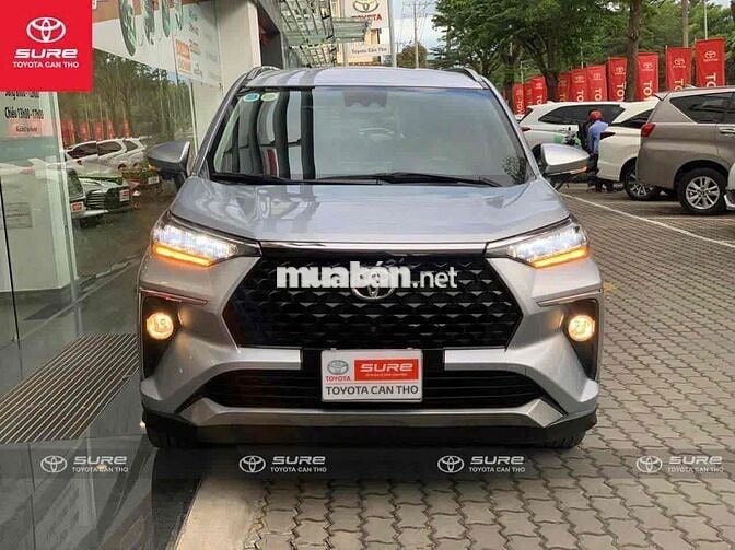 Toyota Veloz Cross Top 2024 - xe siêu lướt