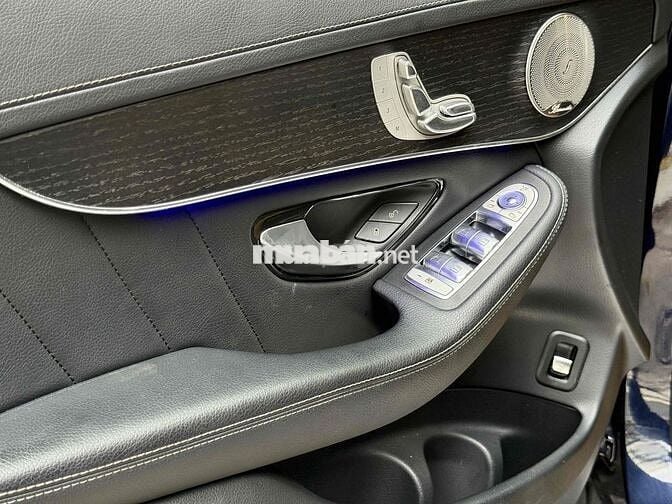 Mercedes Benz GLC Class 2021 V1 siêu cọp