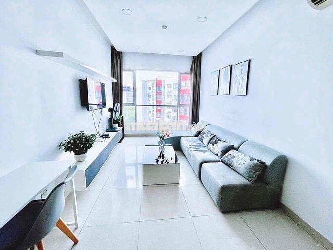 chính chủ cần  bán căn hộ 2 pn,2wc sổ hồng riêng