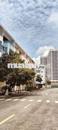 Bán Gấp nhà 4 tầng hoàn thiện Ngay trung Tâm TP Mới