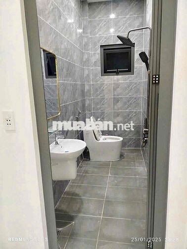 Giảm sốc ngay 50tr, ra nhanh bán căn nhà gần chợ Tân Long giá 1tỷ450