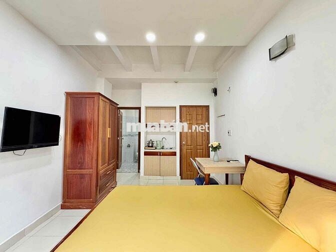 Căn Hộ Cửa Sổ Thoáng View Đẹp Ngay Trường Chinh Giao Phan Huy Ích