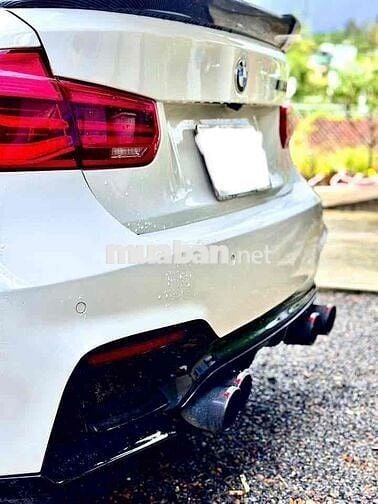 BMW 3 Series 2015 320i - 90000 km