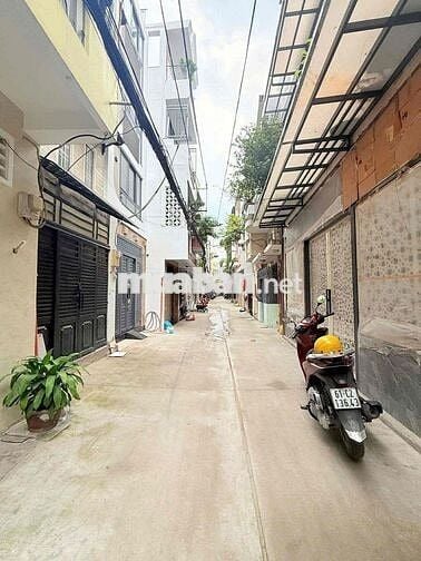 Nguyễn Đình Chiểu , quận 3 , 6 tầng, hẻm 4m, hoàn công đầy đủ
