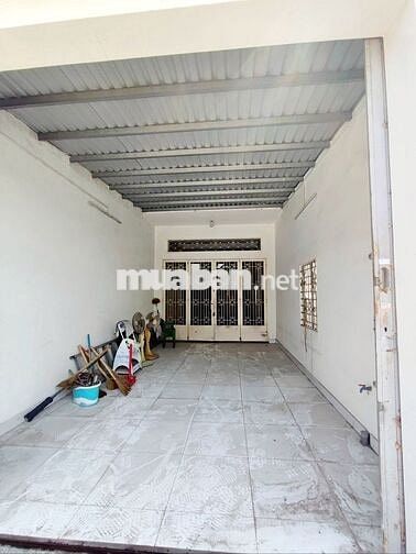 Nhà 2 Lầu Có Sân Thượng 4x20m Mặt Tiền Đường Giá Rẻ 6tr/th NHANH ạ