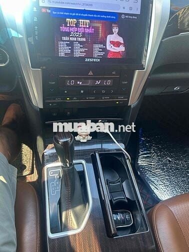 Toyota Camry 2019 2.5Q - 69999 km