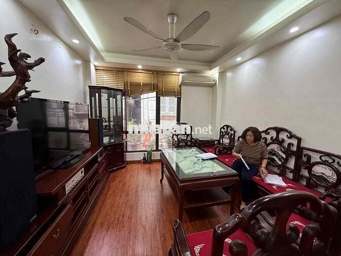 NHÀ ĐẸP 5 TẦNG – THANG MÁY – NỘI THẤT SANG – Ở NGAY TRUNG TÂM XUÂN LA,