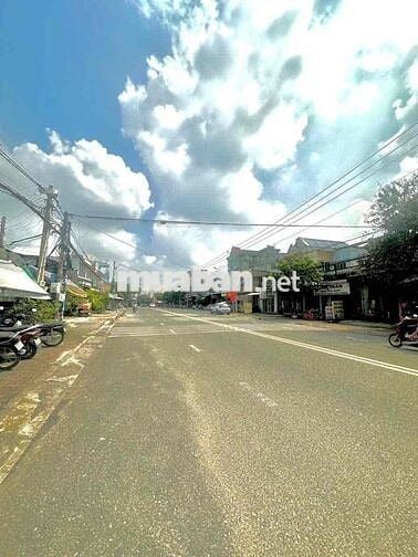 Tôi cần bán mặt tiền Trân quốc Toản
