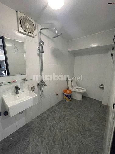 Cho thuê nhà 2 tầng mới xây chính chủ