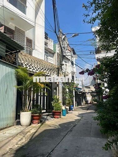 Nhà Phố 4m x 18m. Đúc 3 lầu 2MT hẻm trước sau 1/ Ngắn Thới An 11