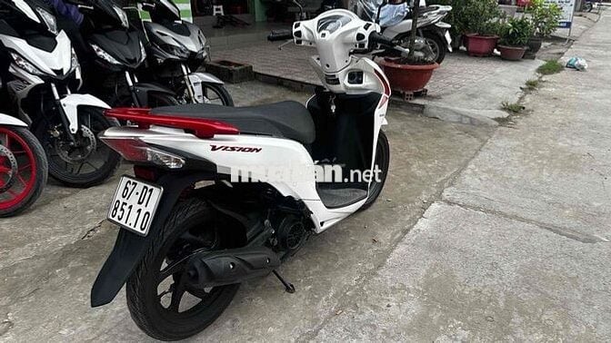 Honda Vision 2019 trắng đỏ ( hỗ trợ góp )