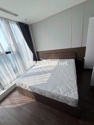 Em cần cho thuê quỹ căn hộ 2,3PN tại sunshine city giá chỉ từ 16tr/th