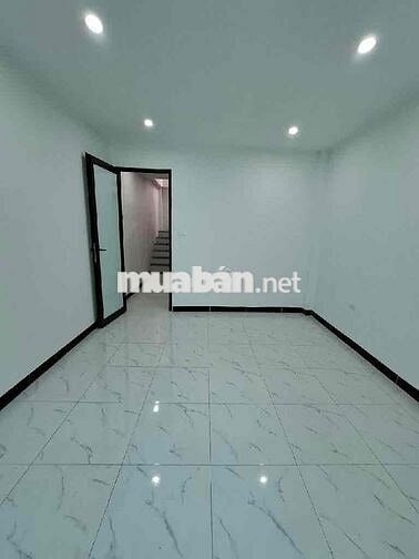 Bán Nhà Mới 5 Tầng Thang Máy Trung Tâm Hà Đông – Mặt Tiền 3,5m – Giá C