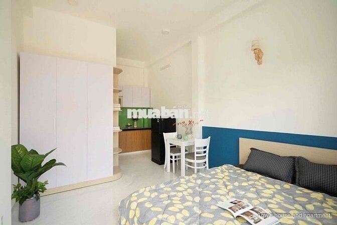 Cho Thuê Căn Hộ Ban Công, Full nội thất gần Ngã Tư Hàng Xanh, Q1,Q2,Q3