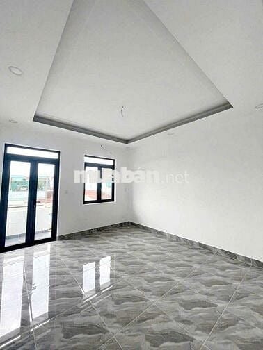 Nhà mới xây trệt lầu KDC Hồng Loan