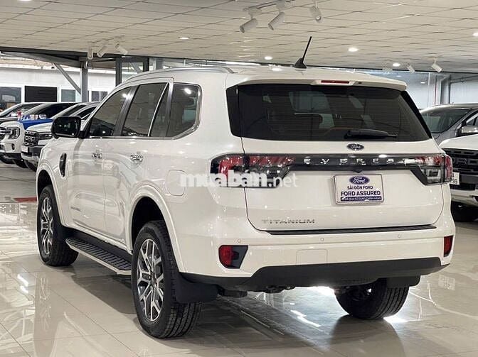Everest Titanium 4x2