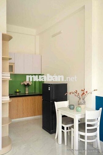 Cho Thuê Căn Hộ Ban Công, Full nội thất gần Ngã Tư Hàng Xanh, Q1,Q2,Q3