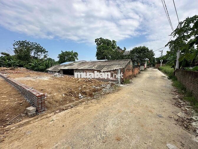 2 lô đất 102m2 full thổ cư.dân cắt bán.nở hậu