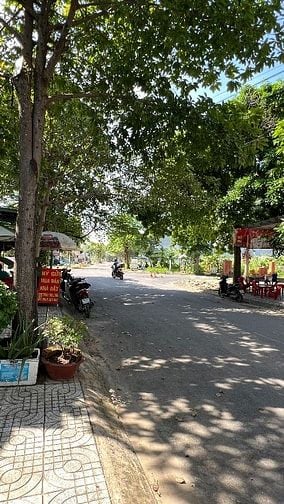 NHÀ 2 TẦNG MỚI – MẶT TIỀN KINH DOANH – KDC NAM KHANG, LÃ XUÂN OAI