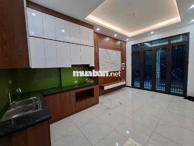 Bán Nhà Mới 5 Tầng Thang Máy Trung Tâm Hà Đông – Mặt Tiền 3,5m – Giá C