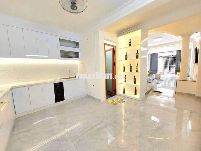 Bán nhà 3 lầu,hẻm ô tô 1/ Đường Nguyễn Thị Kiểu Q12. Giá : 5,5 tỷ