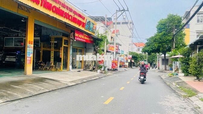 HÀNG THƠM-GIÁ TỐT XÂY DỰNG TỰ DO ĐẤT NGAY PHẠM VĂN ĐỒNG