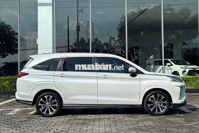 Toyota Veloz Cross 2023  - 26000 km