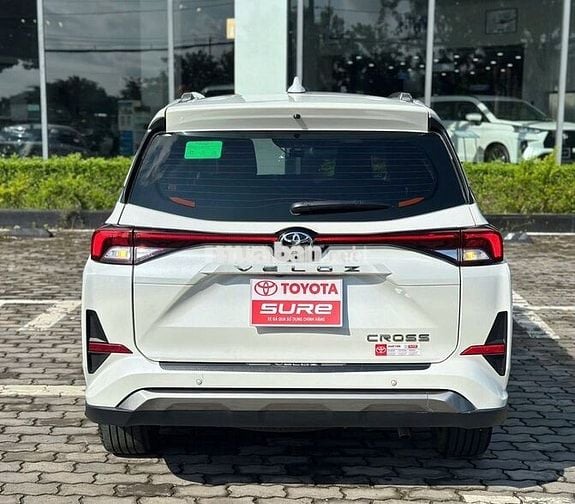 Toyota Veloz Cross 2023  - 26000 km