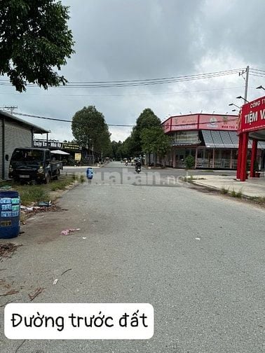 Đất nền ngay khu chợ đêm bàu bàng, dân cư đông kinh doanh được luôn