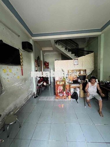 Nhà phố cầu Rạch Đĩa. Giáp Kdc Phước Kiển A. HXH quay đầu