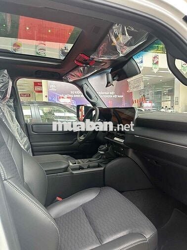 Toyota Land Cruiser Prado 2025