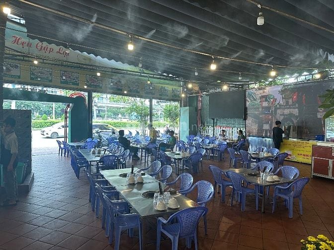 Cần Tuyền Gấp Phục Vụ Quán Bò Tơ Năm Sánh Quyết Thắng