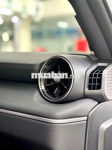 Toyota Land Cruiser Prado 2025